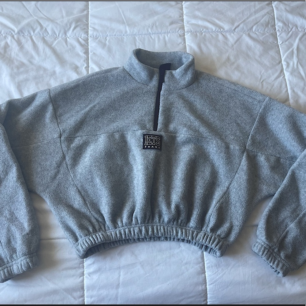 Cropped fleece